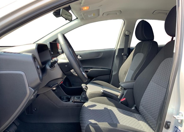 Vehicle image 4 Vehicle image 4