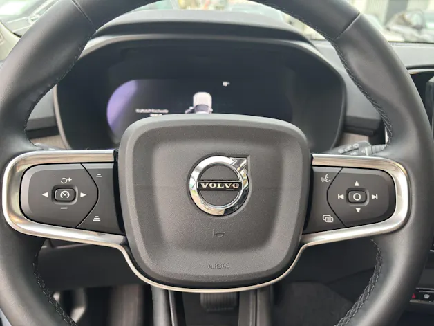 Volvo XC40 2.0 B4 MH Plus Dark