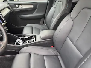 Volvo XC40 2.0 B4 MH Plus Dark