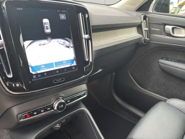 Volvo XC40 2.0 B4 MH Plus Dark