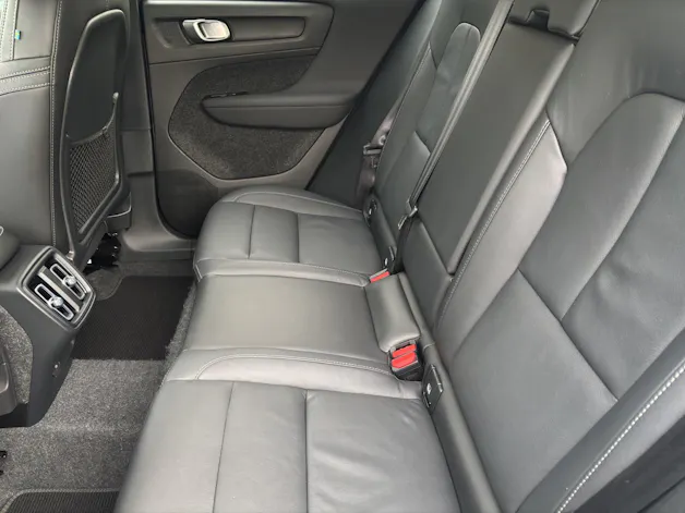 Volvo XC40 2.0 B4 MH Plus Dark