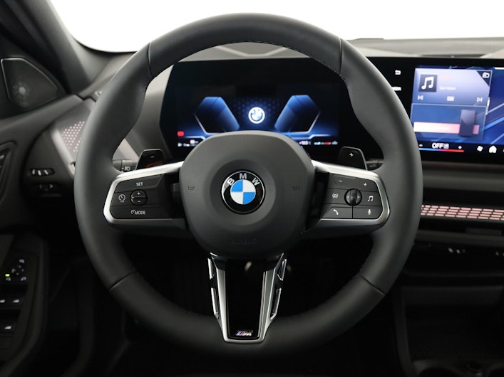 Vehicle image BMW 1 SERIES
