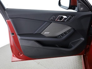 Vehicle image BMW 123 xDrive