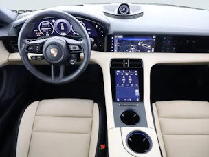Porsche Taycan 4S Cross Turismo