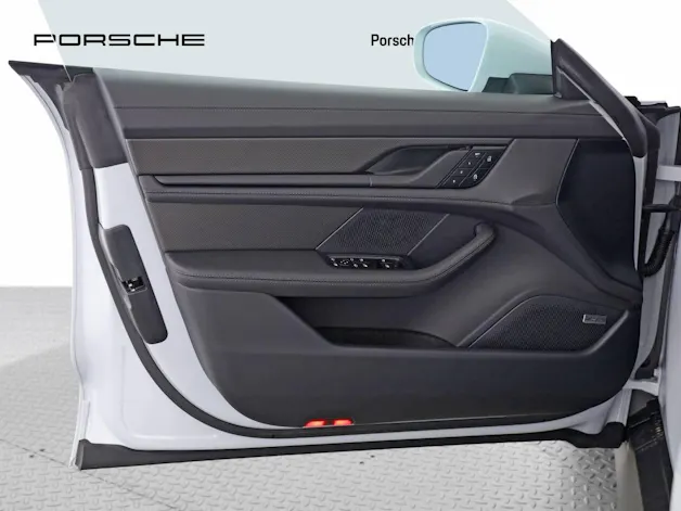 Porsche Taycan 4S