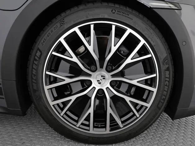 Porsche Taycan 4 Cross Turismo