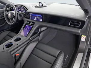 Porsche Taycan 4 Cross Turismo