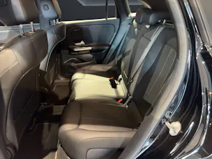 Mercedes-Benz EQA 300 Swiss Star Progressive 4matic