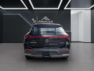 MERCEDES-BENZ EQA 300 Swiss Star Progressive 4matic