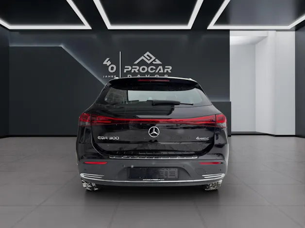 Mercedes-Benz EQA 300 Swiss Star Progressive 4matic