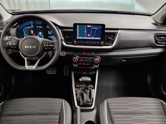 Vehicle image 6 Vehicle image 6