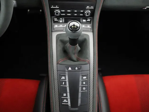 Porsche 718 Spyder RS