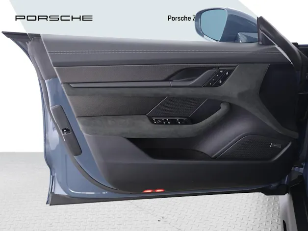 Porsche Taycan GTS Sport Turismo
