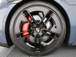 Porsche Taycan GTS Sport Turismo