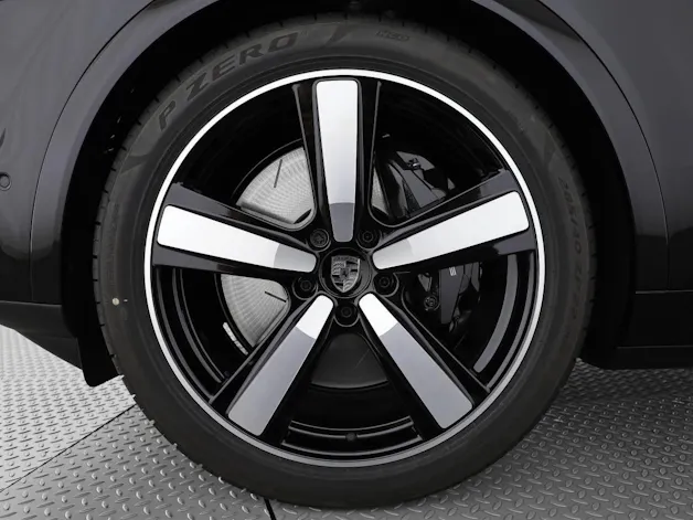 Porsche Cayenne Turbo E-Hybrid