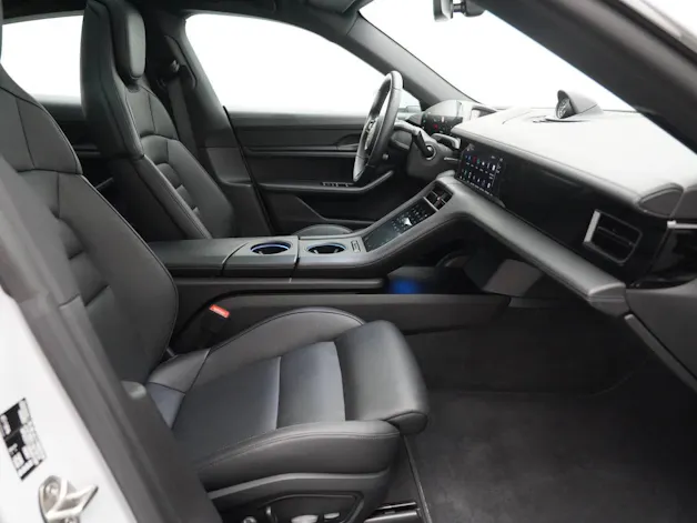 Porsche Taycan 4S