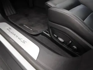 Porsche Taycan 4S