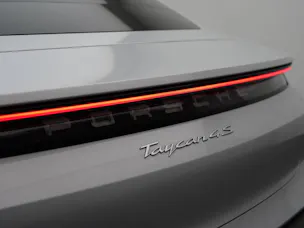 Porsche Taycan 4S