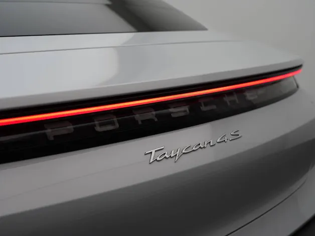 Porsche Taycan 4S