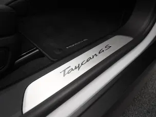 Porsche Taycan 4S