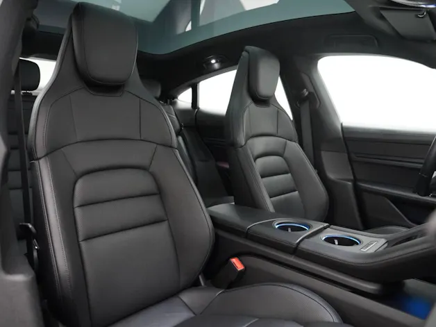 Porsche Taycan 4S