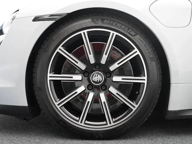 Porsche Taycan 4S