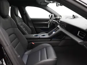 Porsche Taycan 4 Cross Turismo