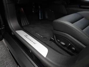 Porsche Taycan 4 Cross Turismo