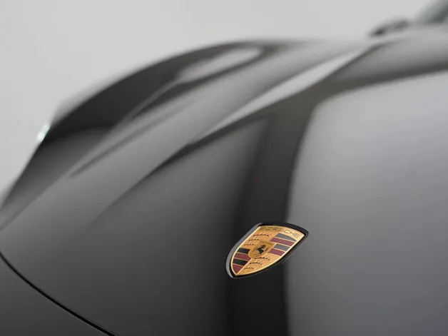 Porsche Taycan 4 Cross Turismo