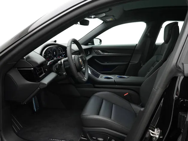 Porsche Taycan 4 Cross Turismo