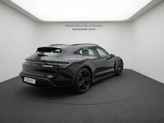 Porsche Taycan 4 Cross Turismo