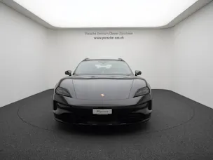 Porsche Taycan 4 Cross Turismo
