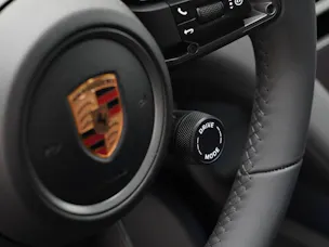 Porsche Taycan 4 Cross Turismo
