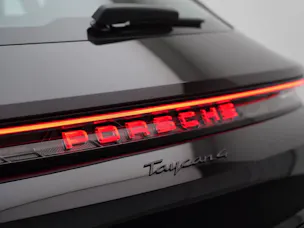 Porsche Taycan 4 Cross Turismo