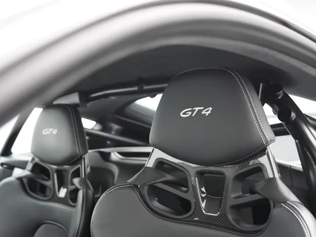Porsche 718 Cayman GT4