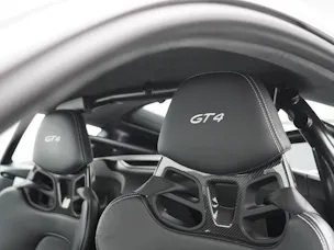 Porsche 718 Cayman GT4