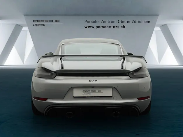 Porsche 718 Cayman GT4