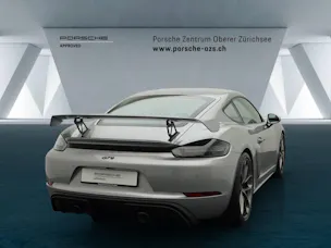 Porsche 718 Cayman GT4