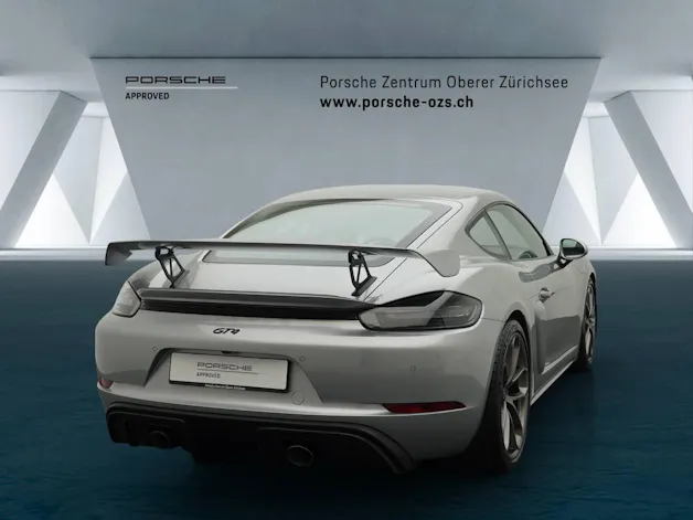 Porsche 718 Cayman GT4