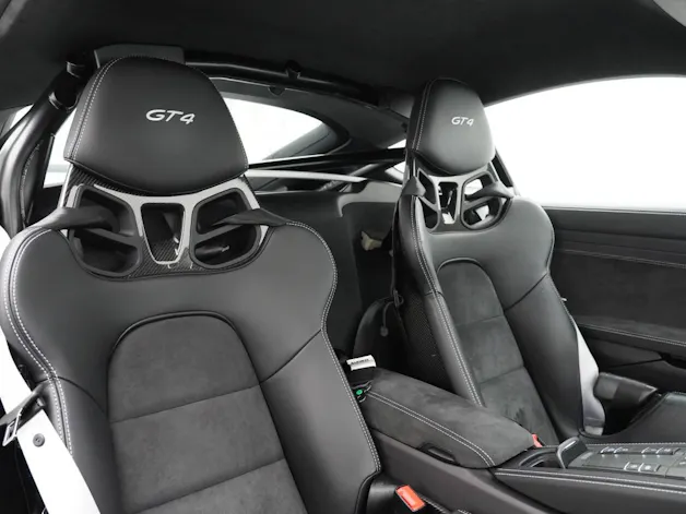 Porsche 718 Cayman GT4