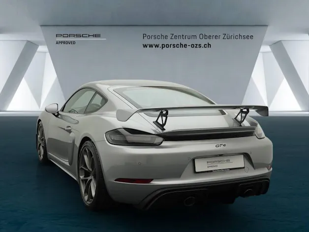 Porsche 718 Cayman GT4