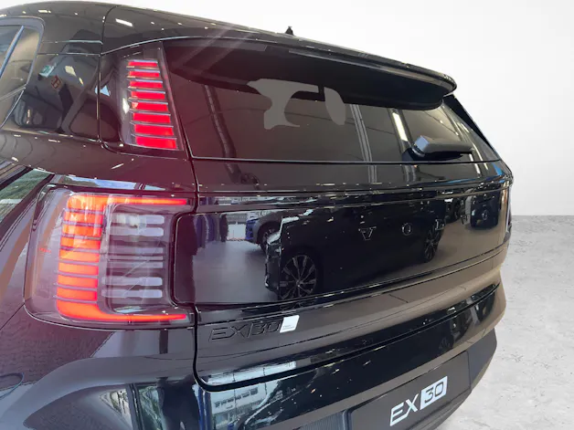Volvo EX30 E60 Twin Ultra Performance Sw. Black Ed. AWD