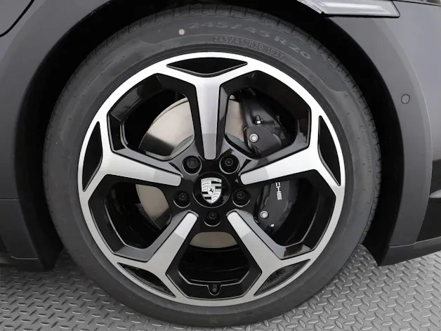 Porsche Taycan 4 Cross Turismo