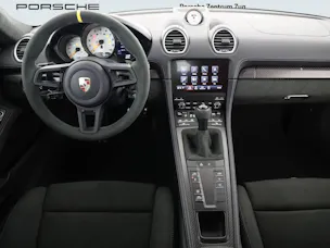 Porsche 718 Spyder RS