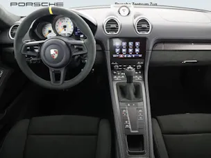 Porsche 718 Spyder RS