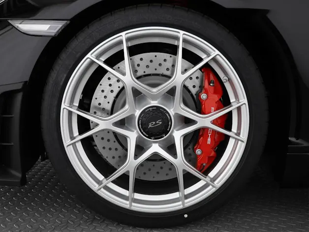 Porsche 718 Spyder RS