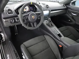 Porsche 718 Spyder RS