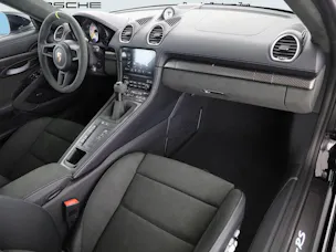 Porsche 718 Spyder RS