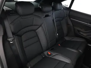 Porsche Taycan 4 Cross Turismo