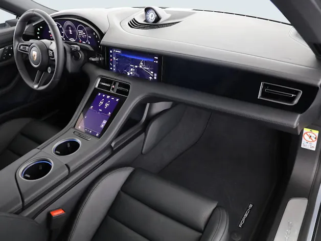 Porsche Taycan 4 Cross Turismo